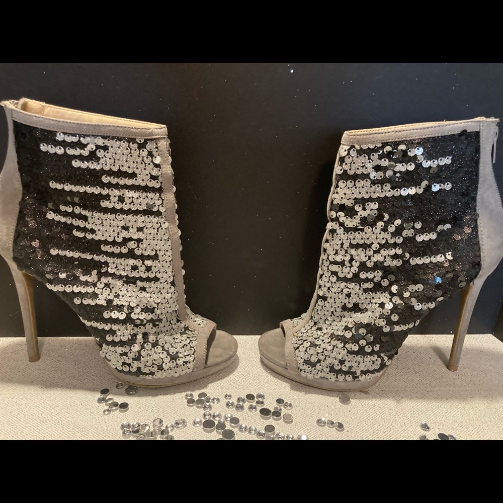 Wild Diva black/silver sequined heeled booties - Picture 5 of 7